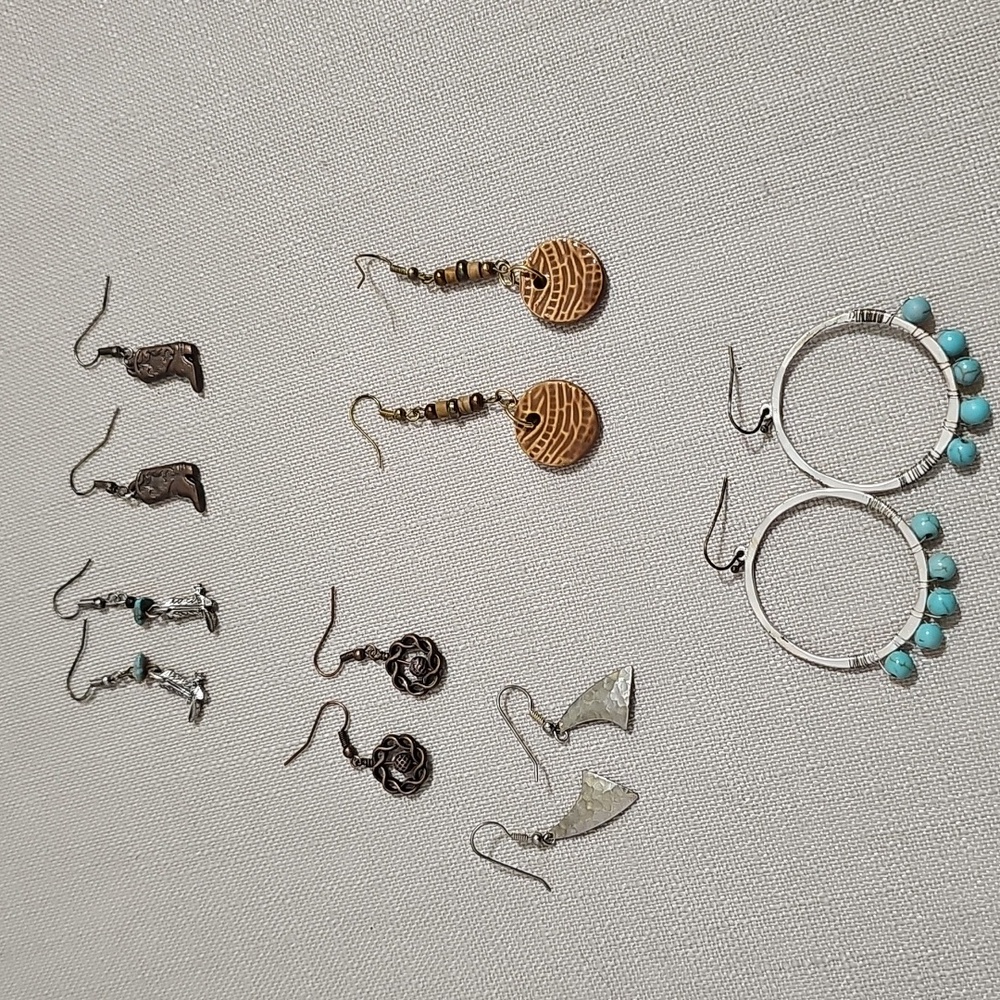 Earring Set - Picture 3 of 7